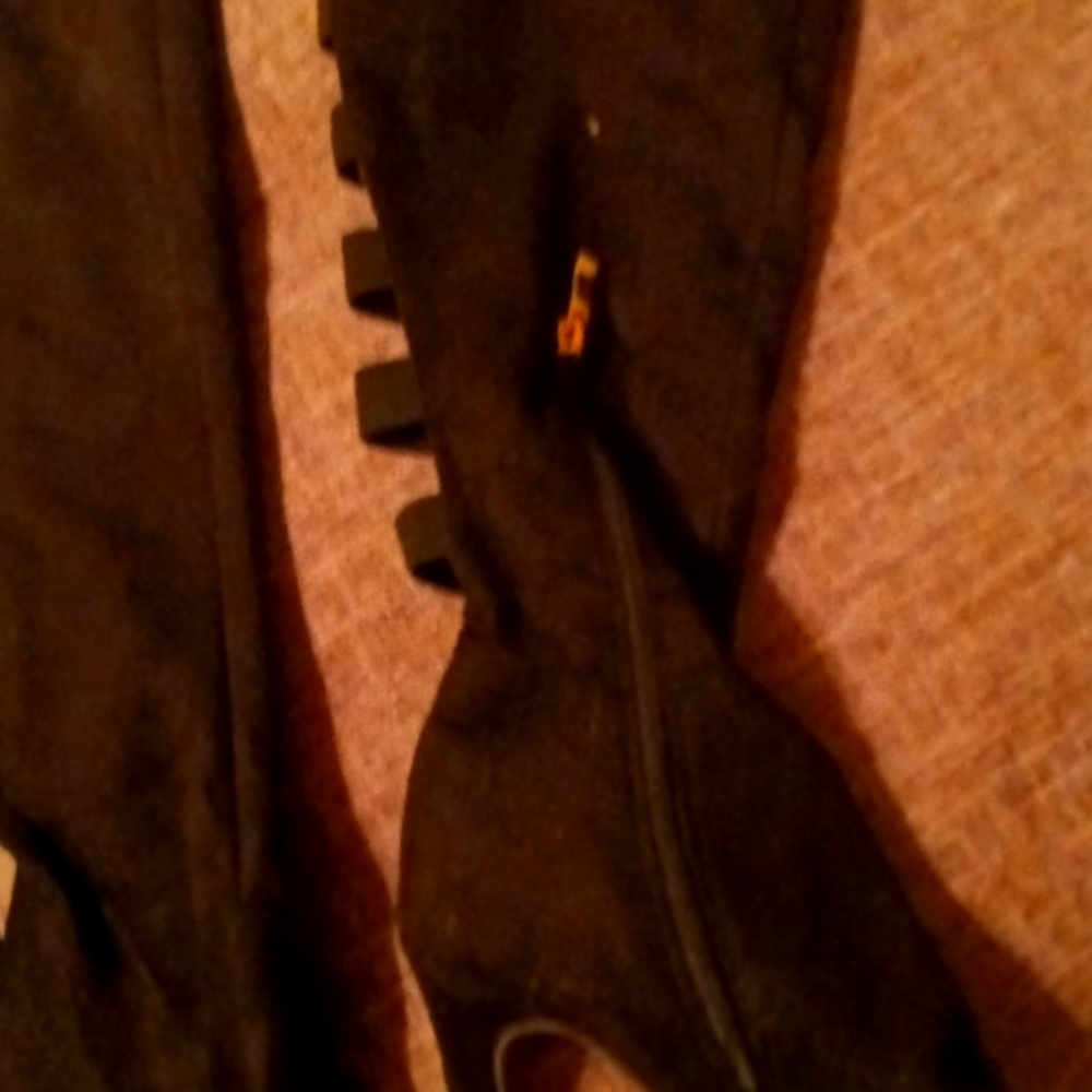 Thigh high boots in suede